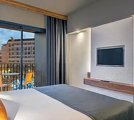 Kaia Coracesium Hotel Odaonu